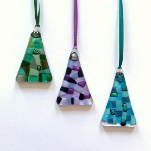 Example of completed mini tree hangings kit from Stevie Davies Glass