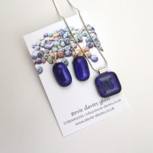 Large size dichroic glass jewellery set from Stevie Davies