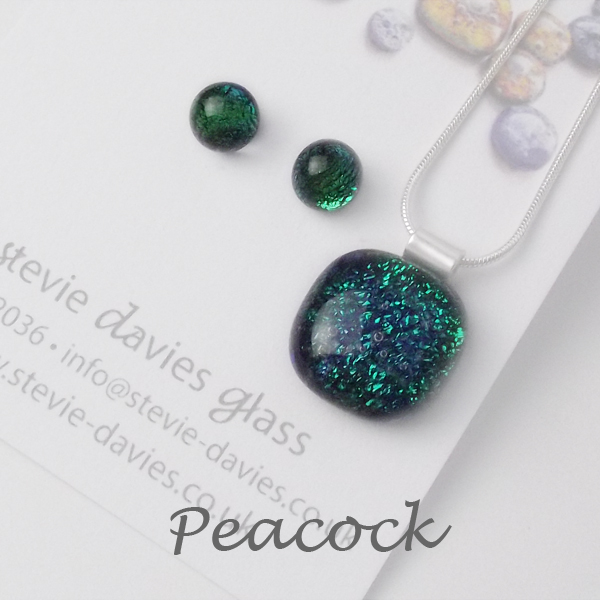 Peacock dichroic glass small jewellery set by Stevie Davies