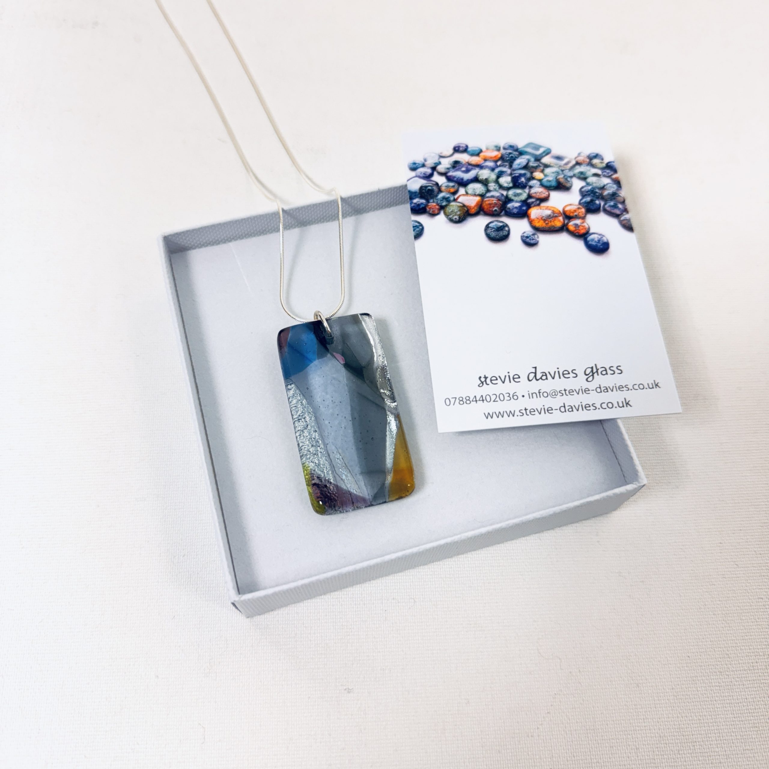 Lavender Hues pendant - Image 3